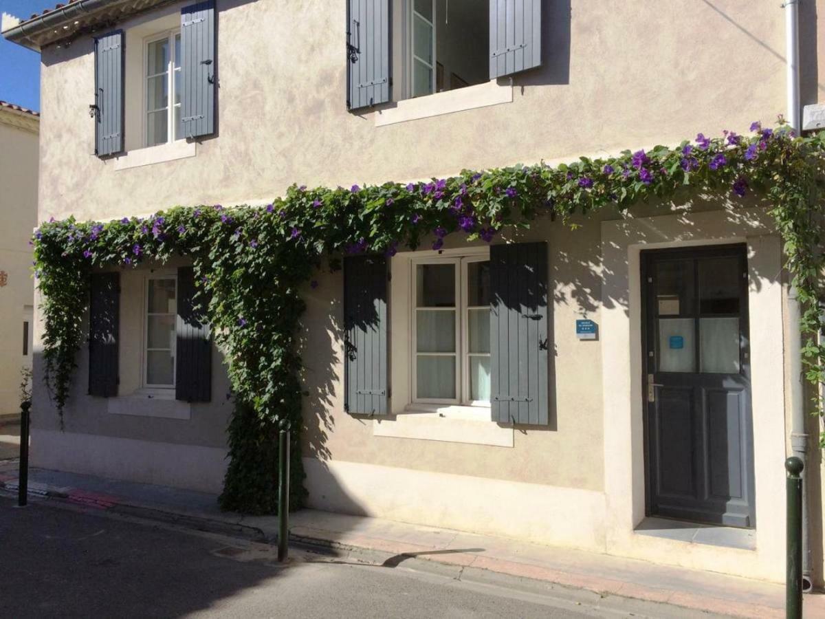 Au Coeur Des Remparts Apartment Aigues-Mortes Exterior photo